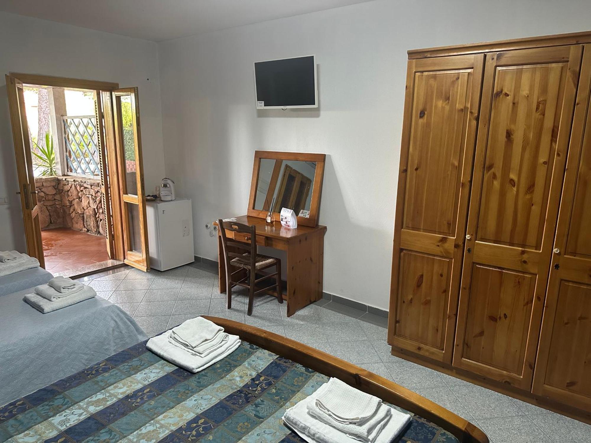 Le Stanze Del Mare Aparthotel Golfo Aranci Kültér fotó