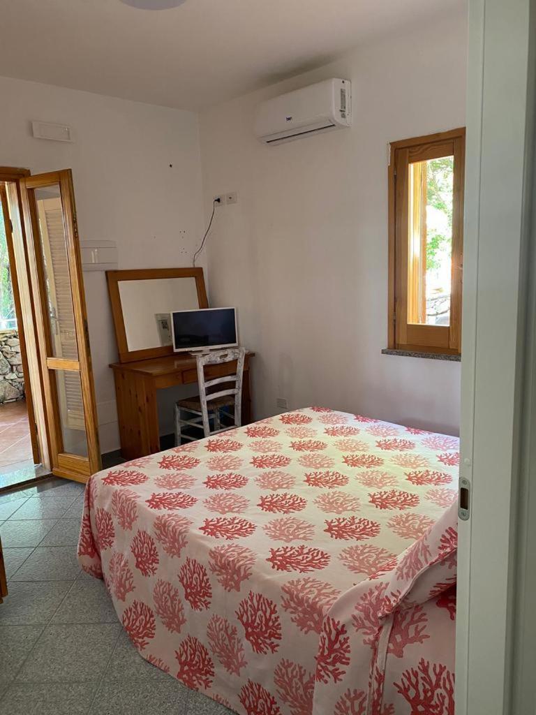 Le Stanze Del Mare Aparthotel Golfo Aranci Szoba fotó