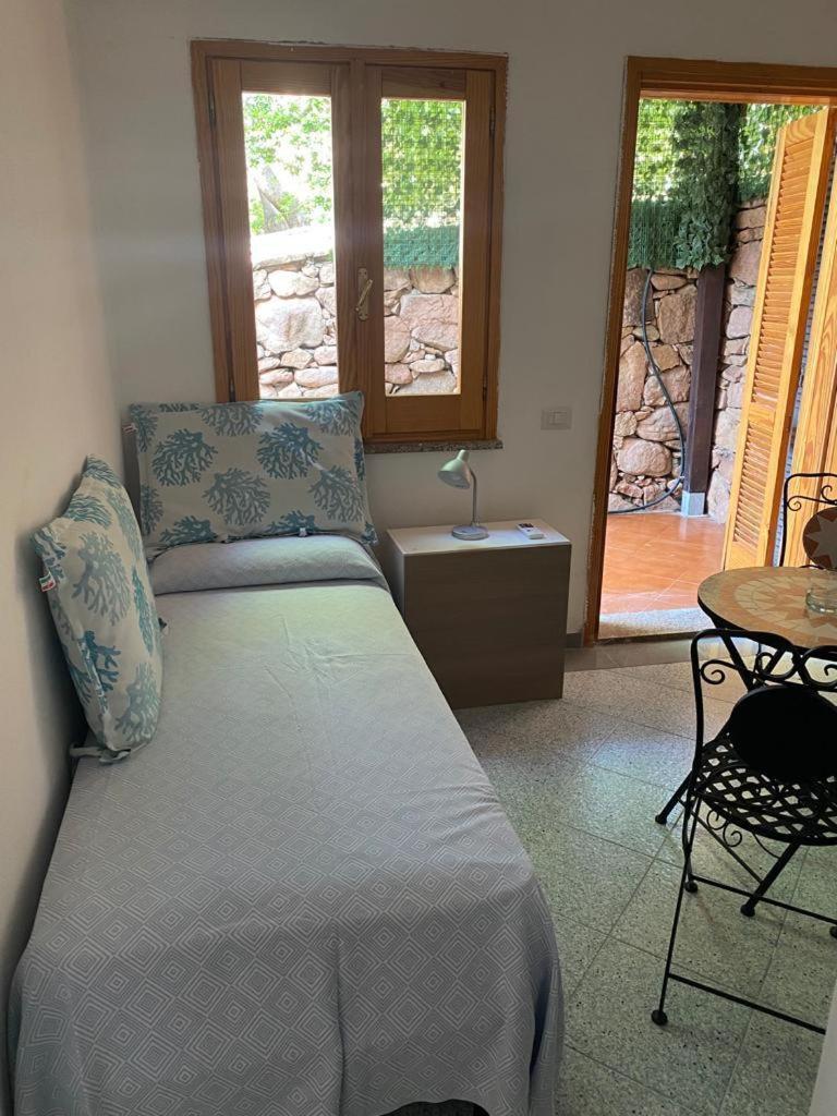 Le Stanze Del Mare Aparthotel Golfo Aranci Szoba fotó