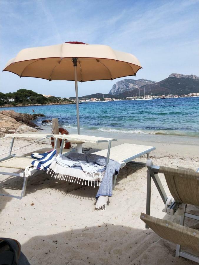 Le Stanze Del Mare Aparthotel Golfo Aranci Kültér fotó