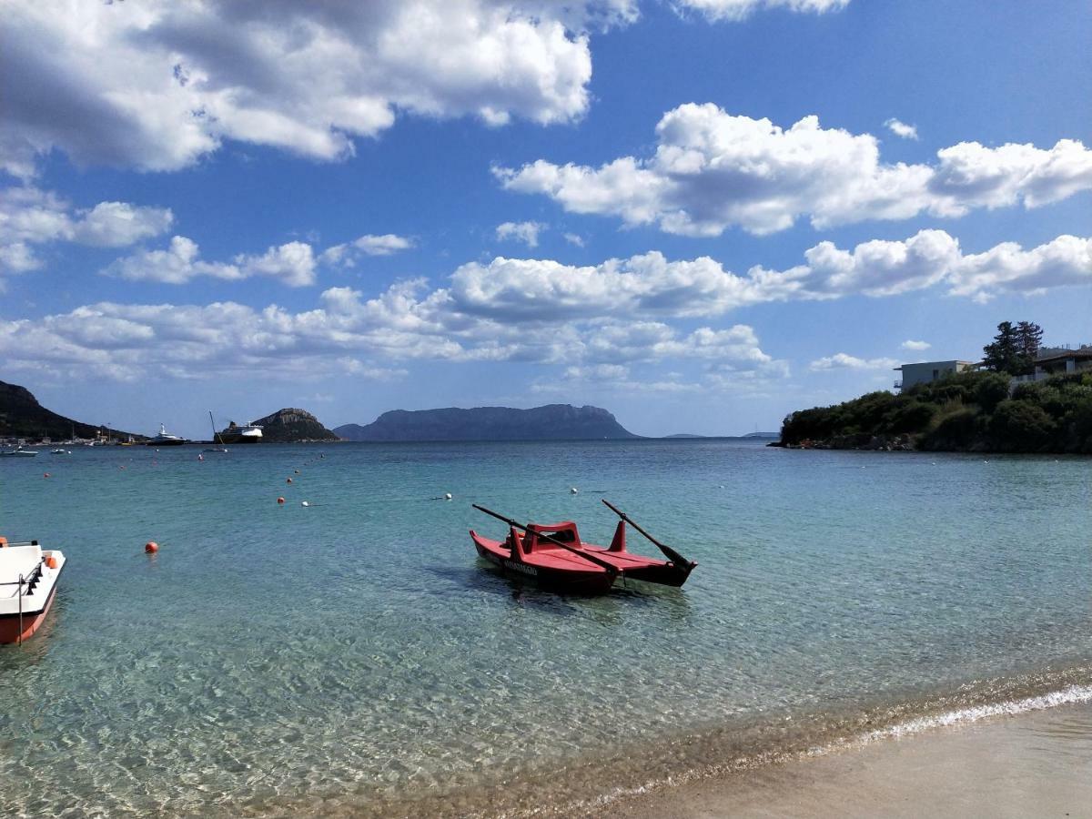 Le Stanze Del Mare Aparthotel Golfo Aranci Kültér fotó