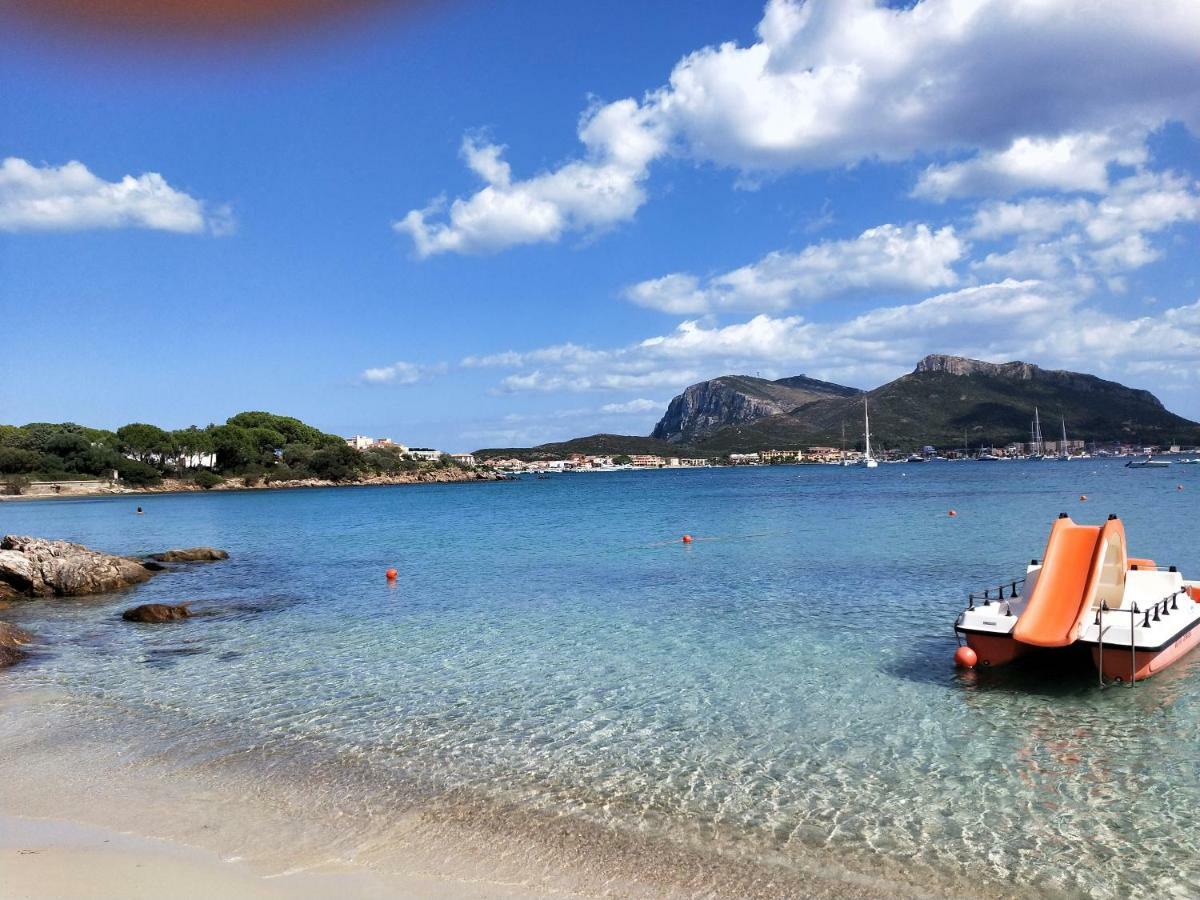 Le Stanze Del Mare Aparthotel Golfo Aranci Kültér fotó